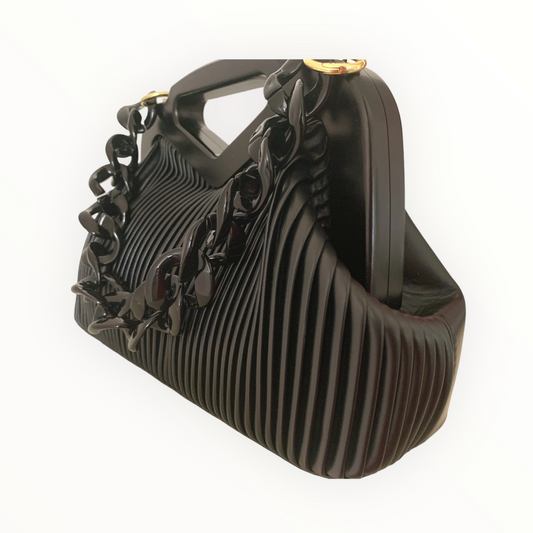 Caroline black purse
