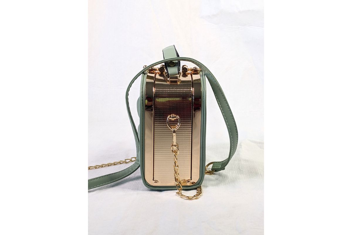 Armor purse